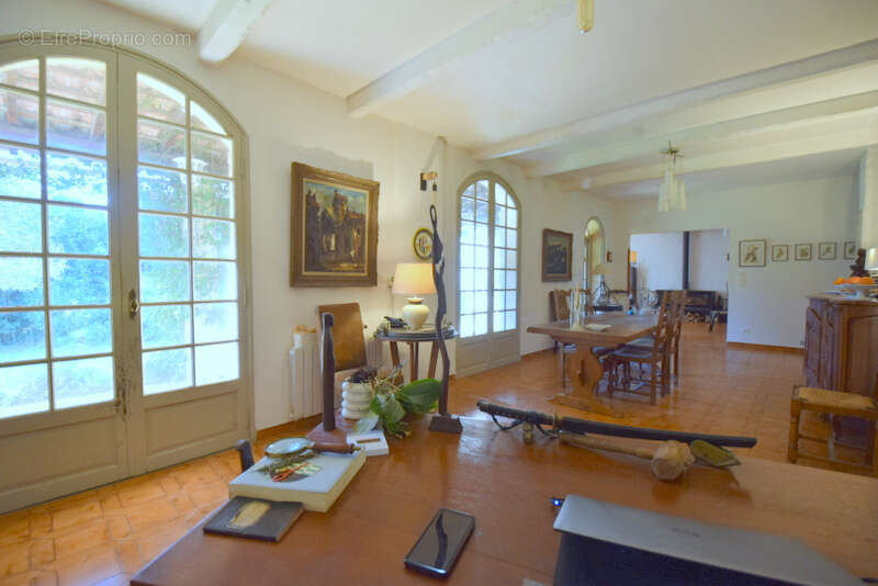 Maison à ENSUES-LA-REDONNE