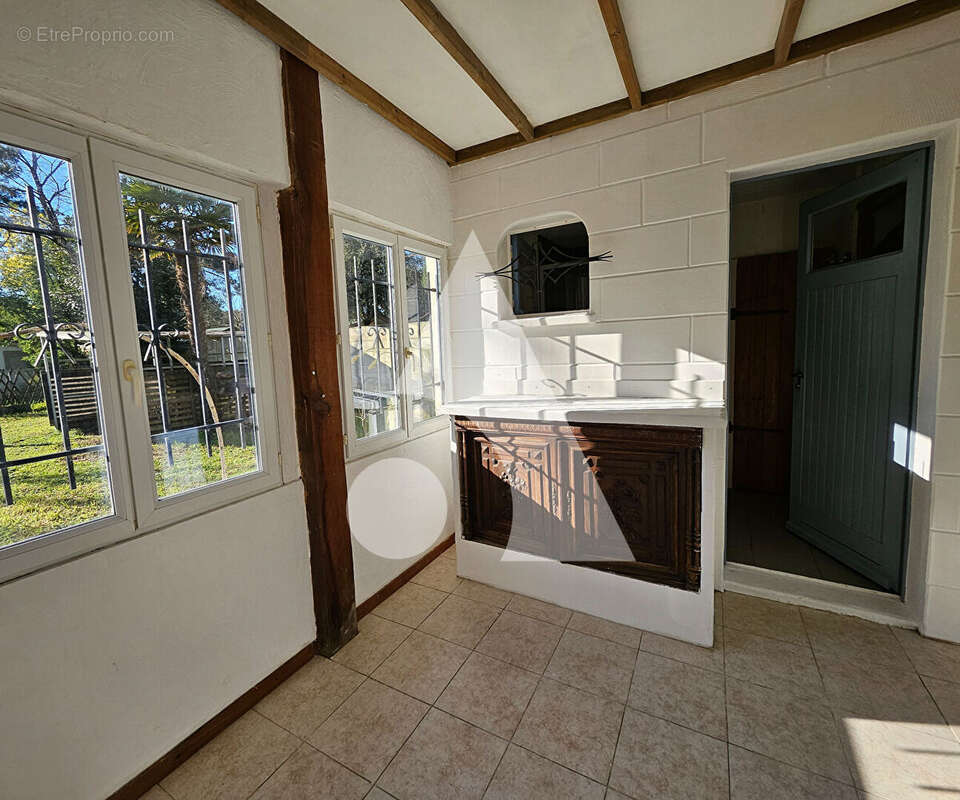 Maison à LES MATHES