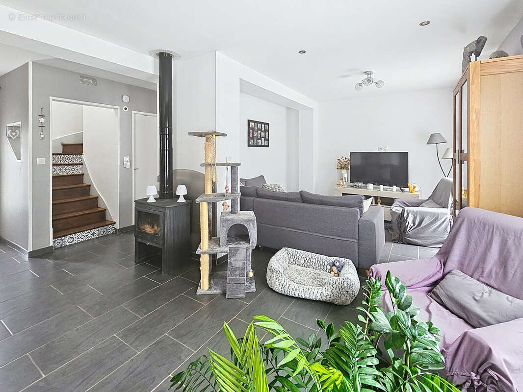 Maison à CHAUVONCOURT