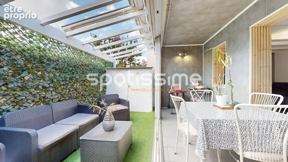 CAP D'AGDE - Rochelongue  Villa rénovée dans résidence sécurisée avec piscine et parking privatif - photo 11