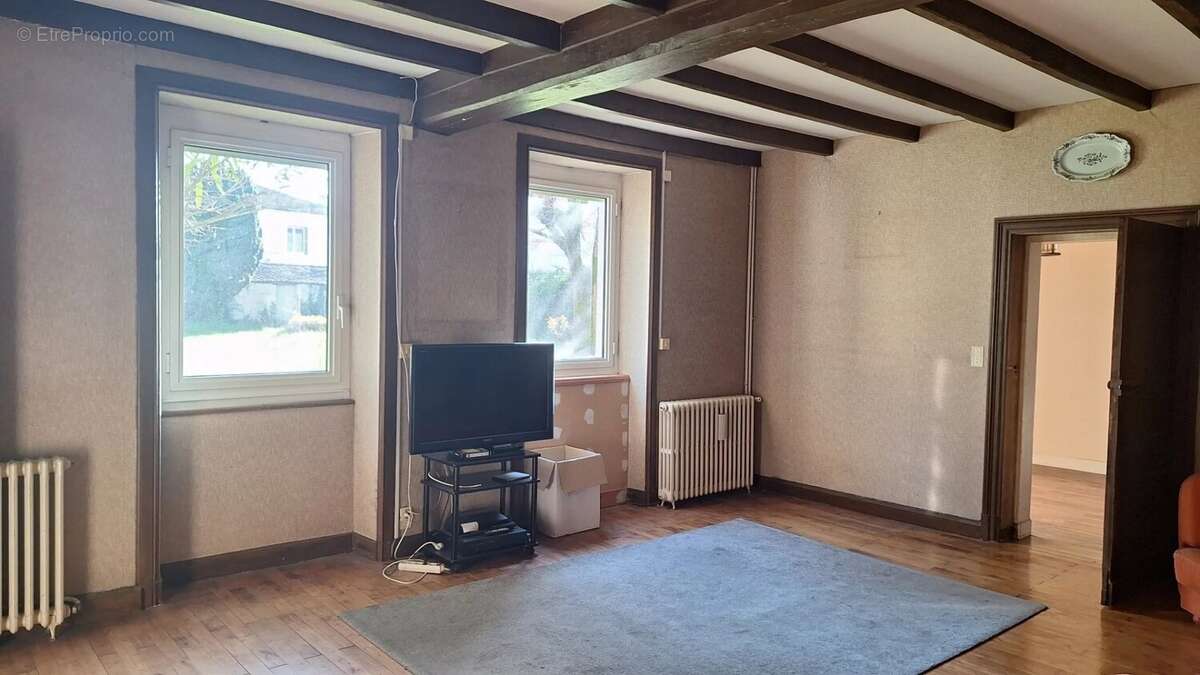 Maison à MAINE-DE-BOIXE