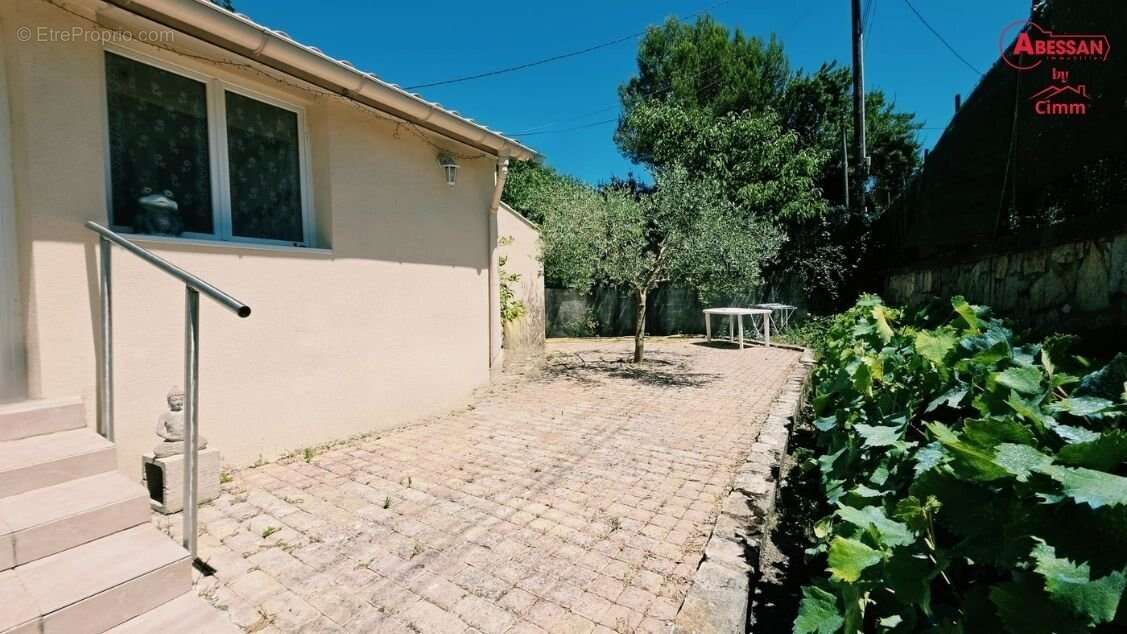 Maison à SAINT-THEODORIT