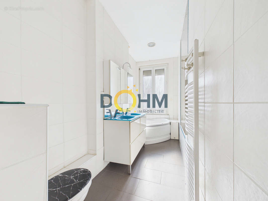 Appartement à SAINT-ETIENNE