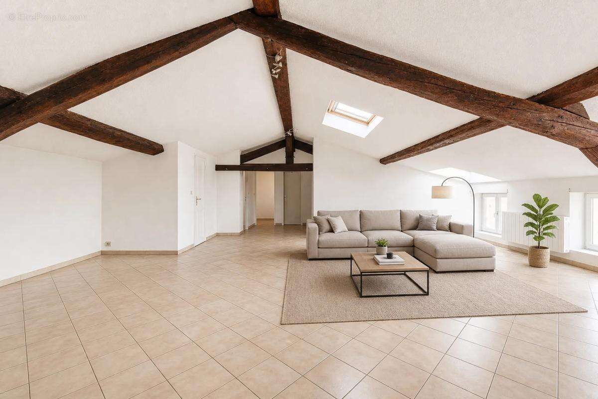 Charmant Appartement T4 de 113m² au sol - Dernier étage - Lumineux - photo 7