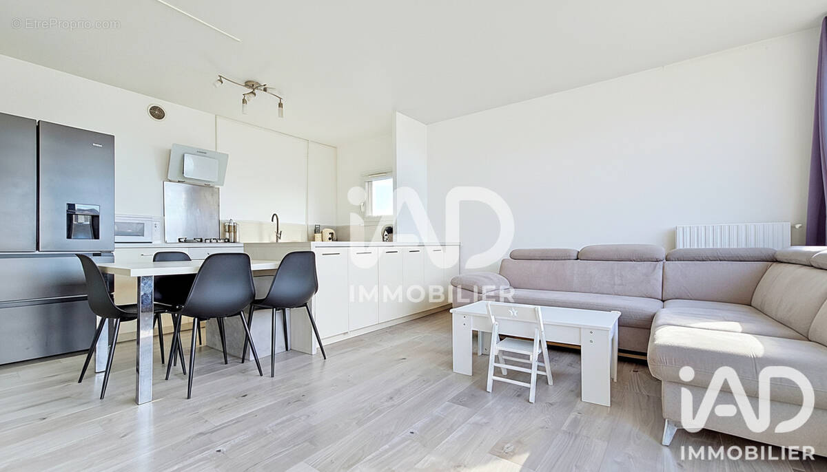 Photo 1 - Appartement à SAVIGNY-LE-TEMPLE