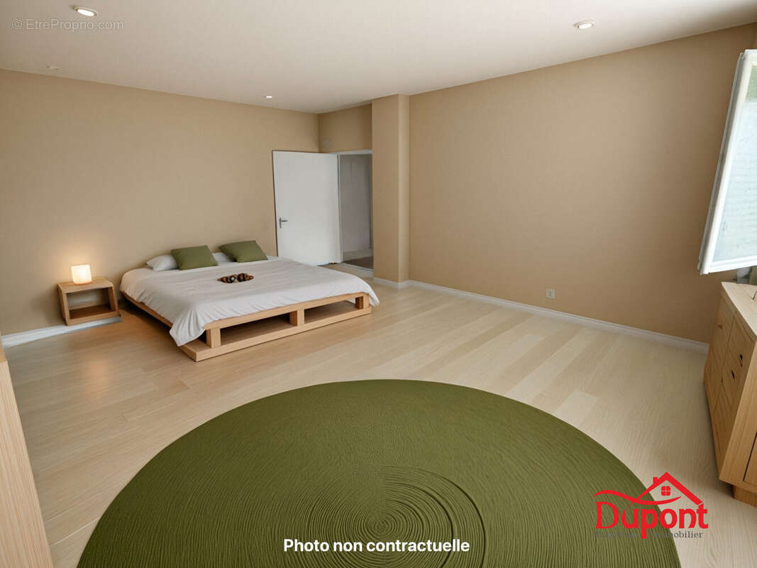 Maison à MAUBERT-FONTAINE