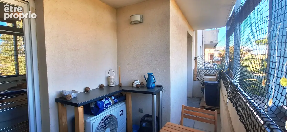 SORGUES - Appartement 2 pèces avec terrasse et place de parking - photo 6