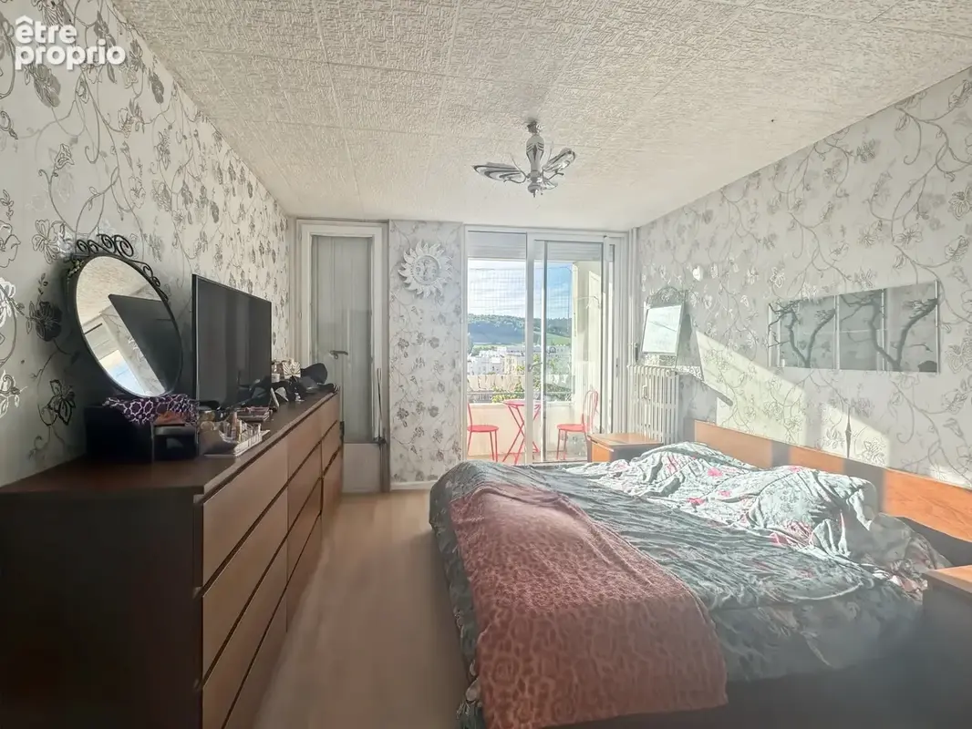 Appartement familial de 101 m2- 4 chambres - balcons - Chenôve (21) - photo 7