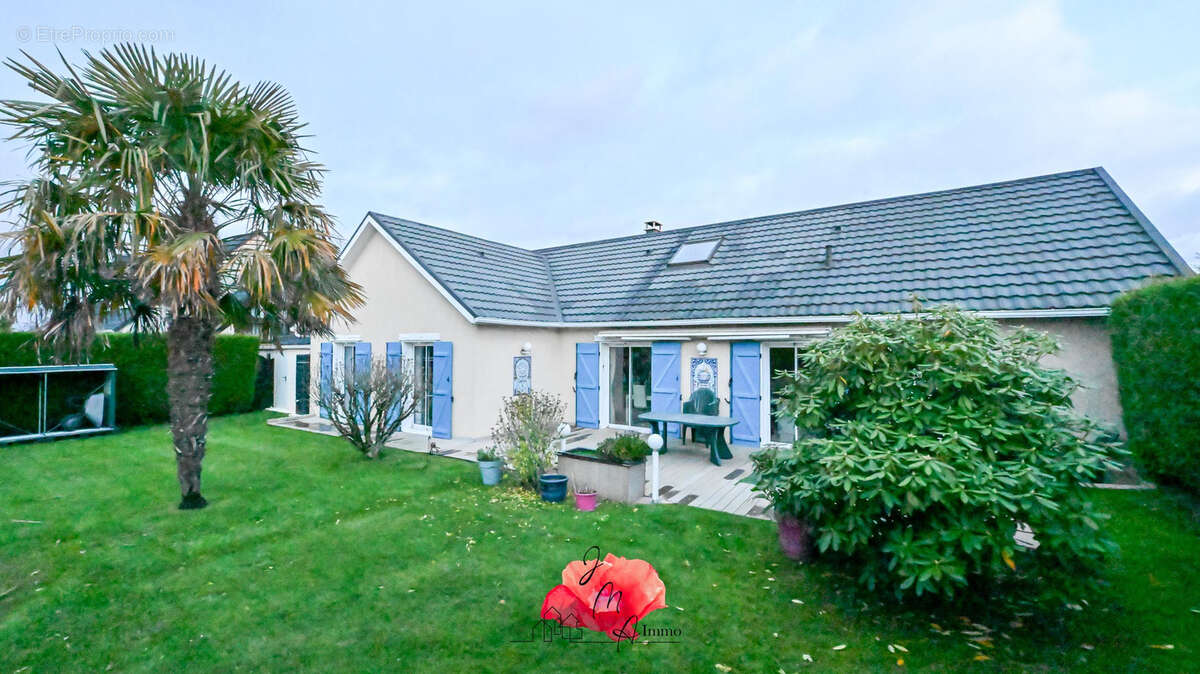 Maison à BEUZEVILLE-LA-GRENIER