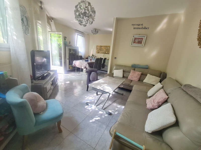 Maison à NOISY-LE-SEC