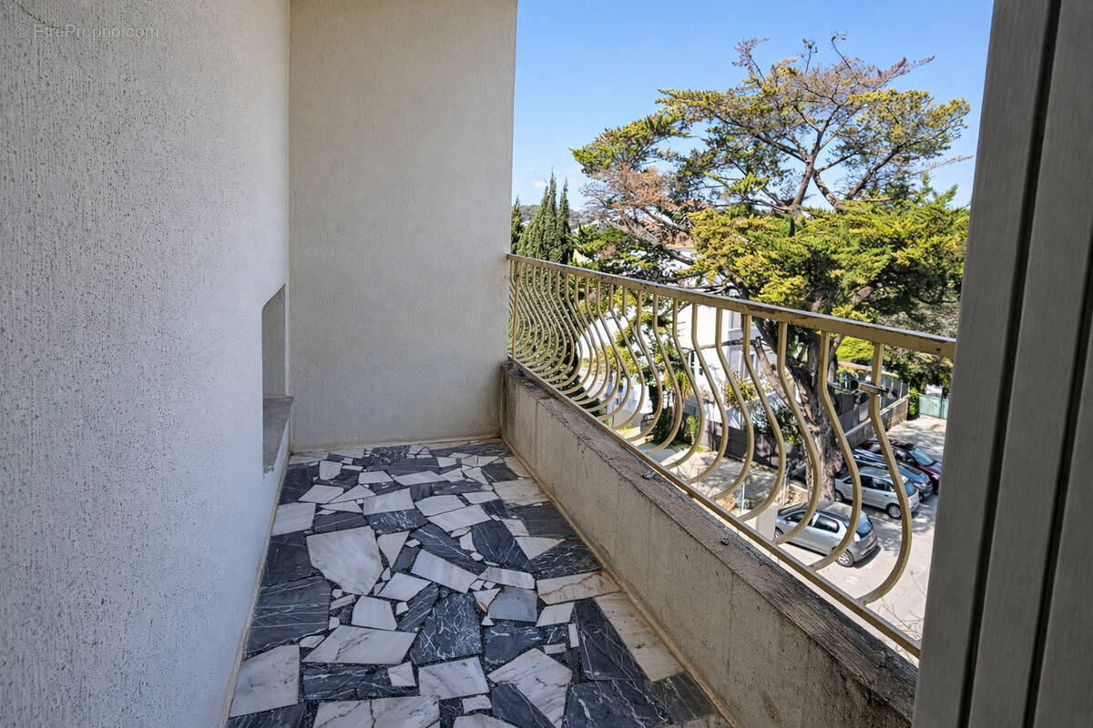 Appartement à SANARY-SUR-MER