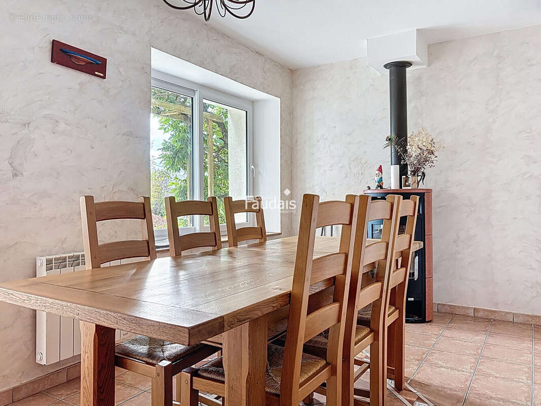 Maison 145 m² à Portbail  - photo 4