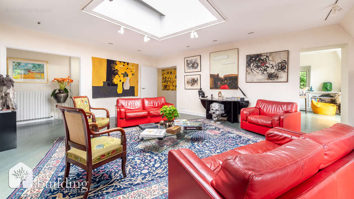 Appartement à COURBEVOIE