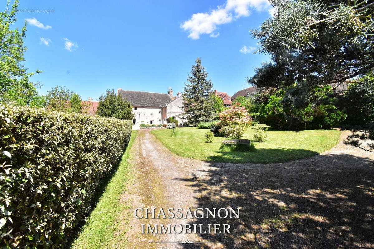 Maison à MOULINS
