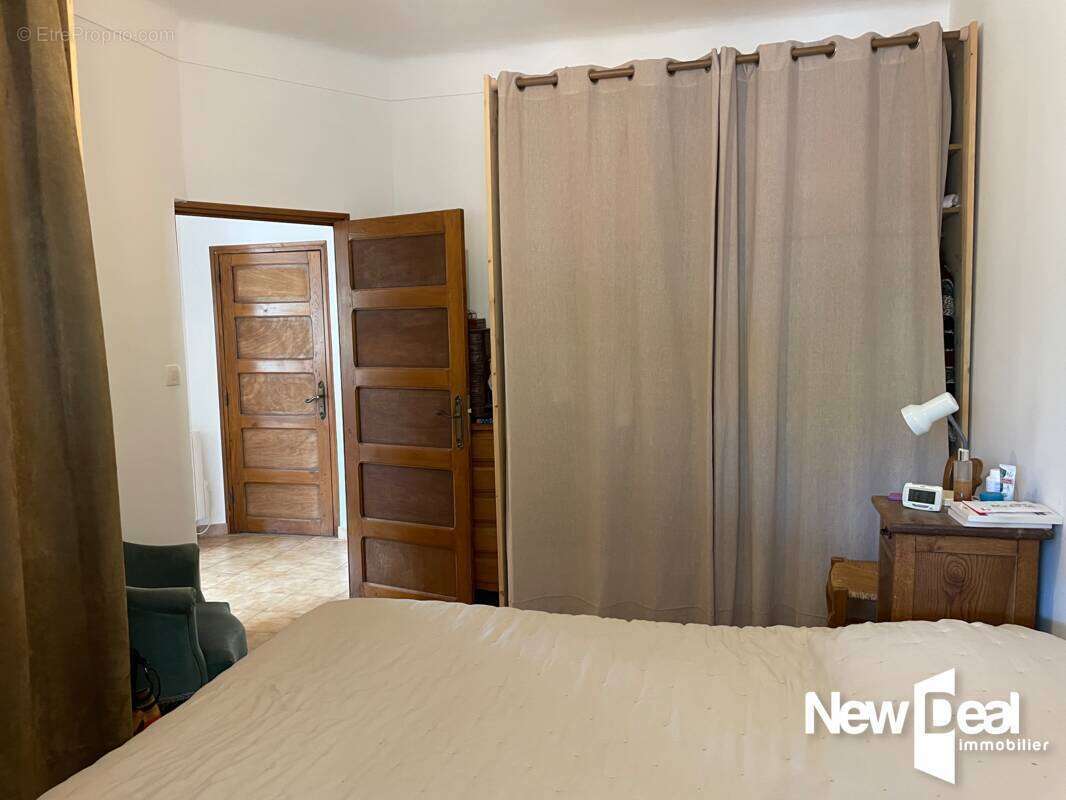 Maison à NOYERS-SUR-JABRON