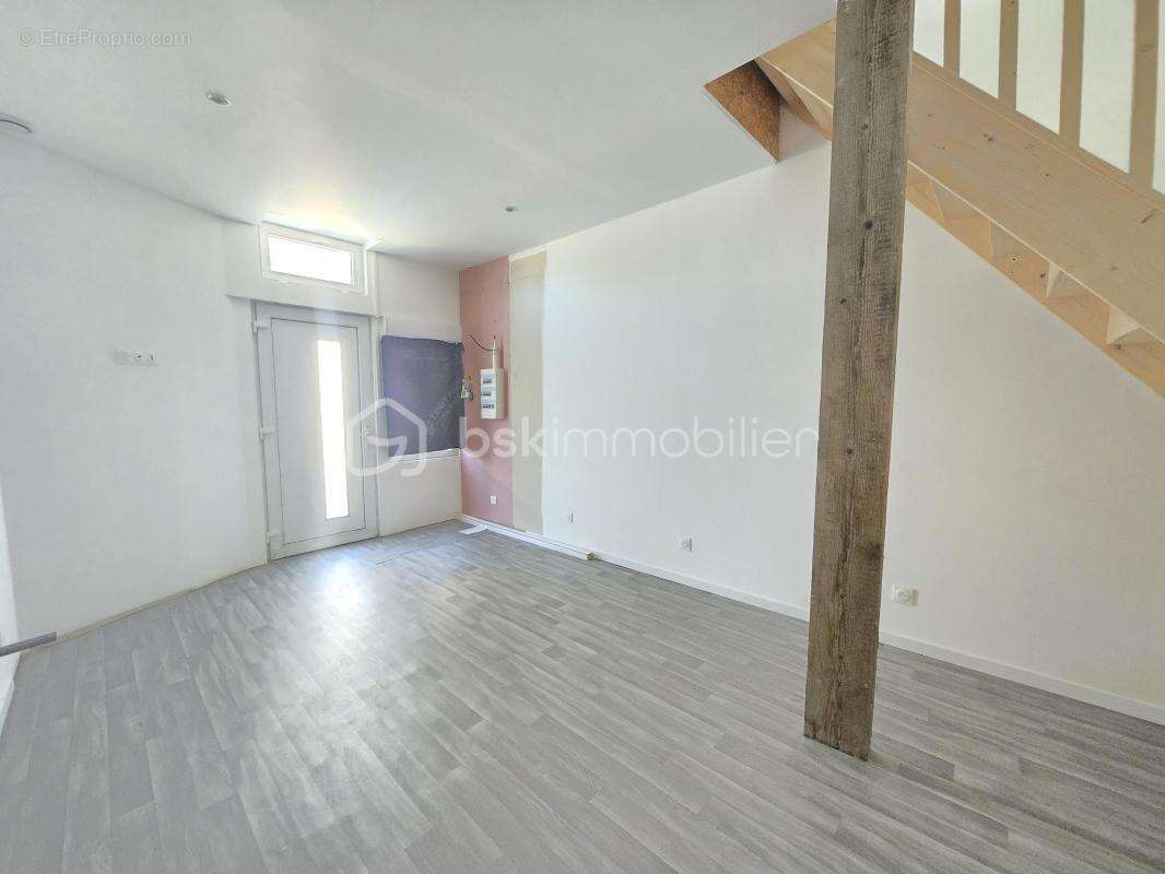 Appartement à FOURCHAMBAULT