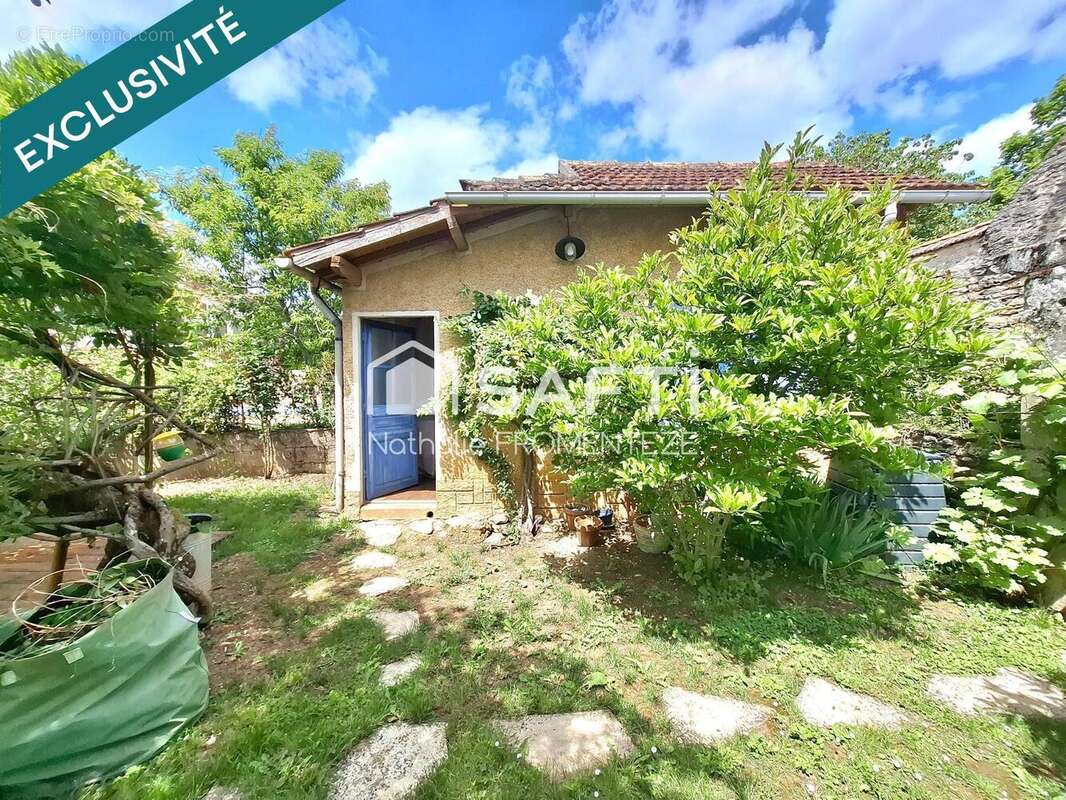 Maison 94 m² à Mercues  - photo 4