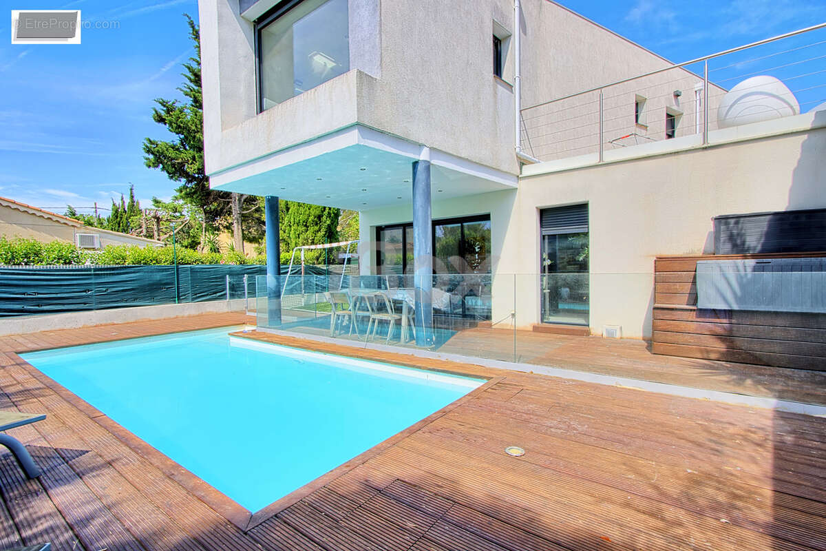 Maison à LA VALETTE-DU-VAR