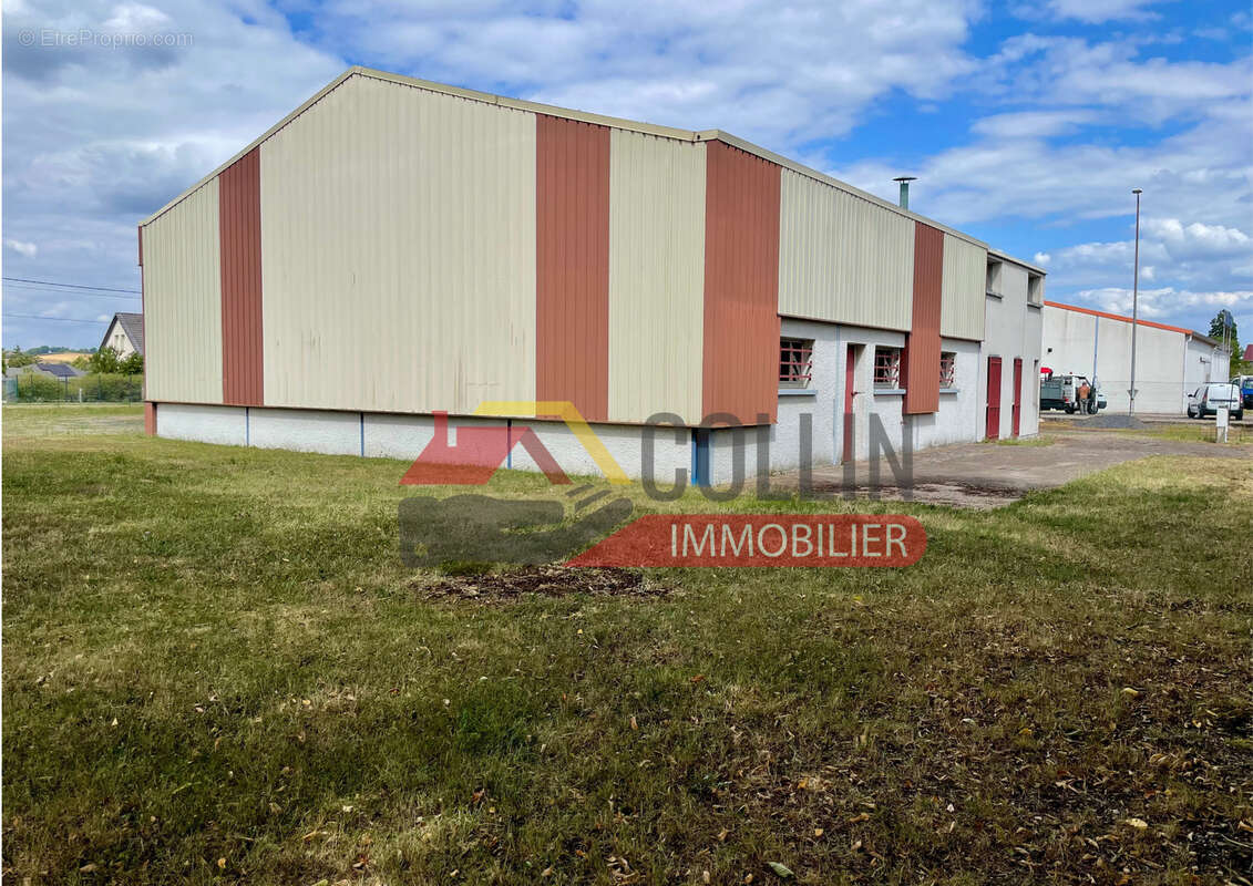 Local commercial d'env 300 m2 sur  2000 m2 de terrain environ, - photo 12