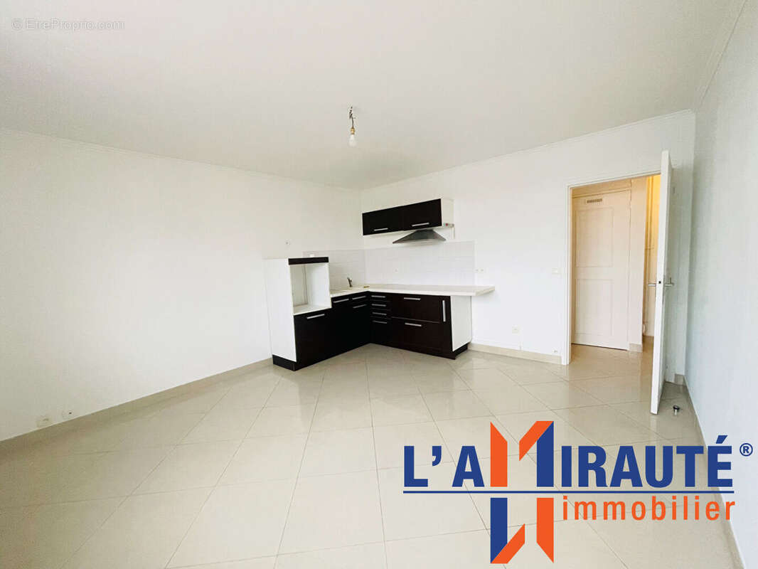 Appartement à SARTROUVILLE