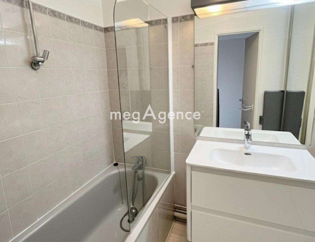 Maison à SAINT-NOM-LA-BRETECHE