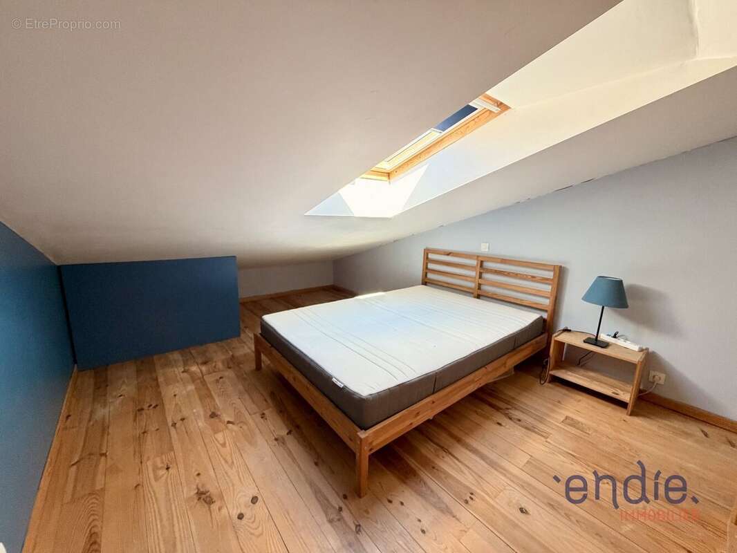 Appartement à SILLANS-LA-CASCADE