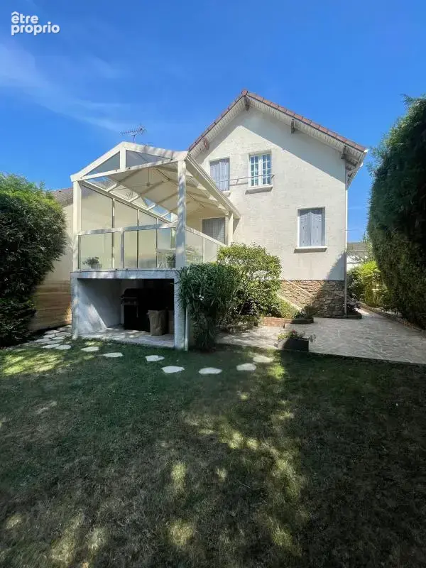 Maison À Vendre - photo 1