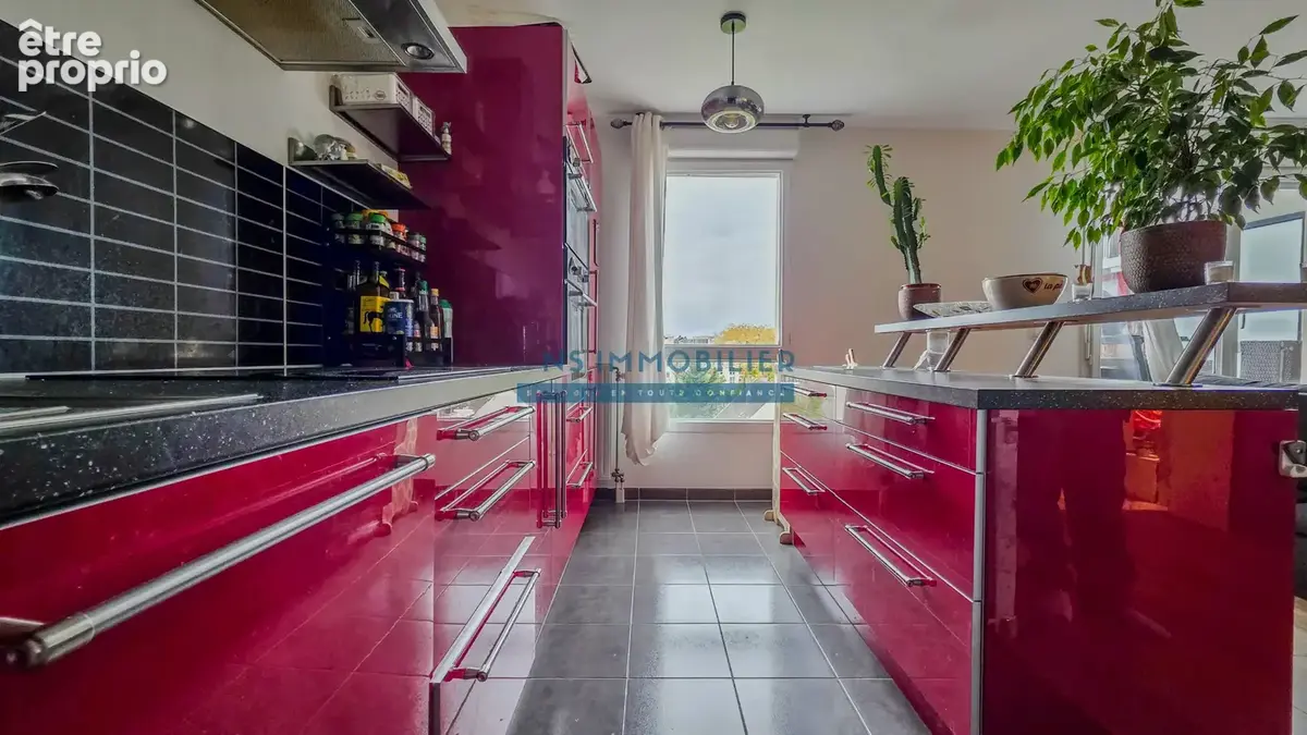 Appartement F4 82m2 + 1 Balcon + 2 Terrasses + 1 Pl. parking - photo 6