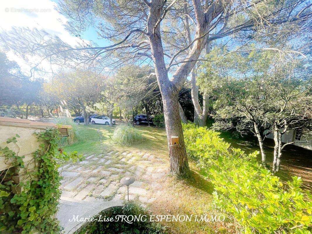 Maison à PERNES-LES-FONTAINES