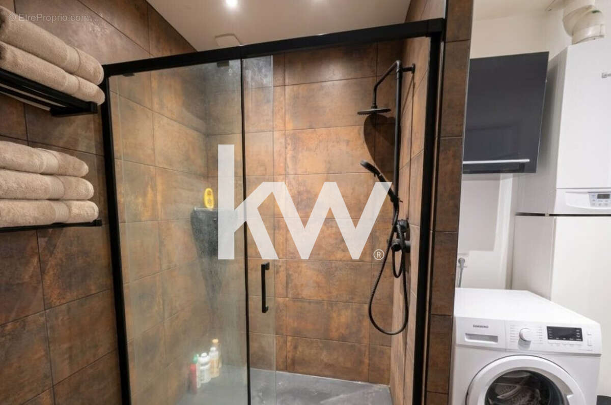 Appartement à ROCHE-LA-MOLIERE