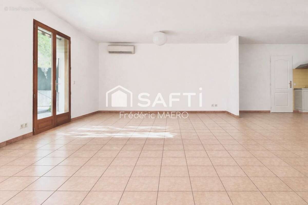 Photo 2 - Maison à AUBAGNE
