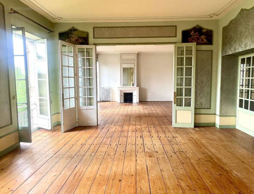 Maison à SAINTES