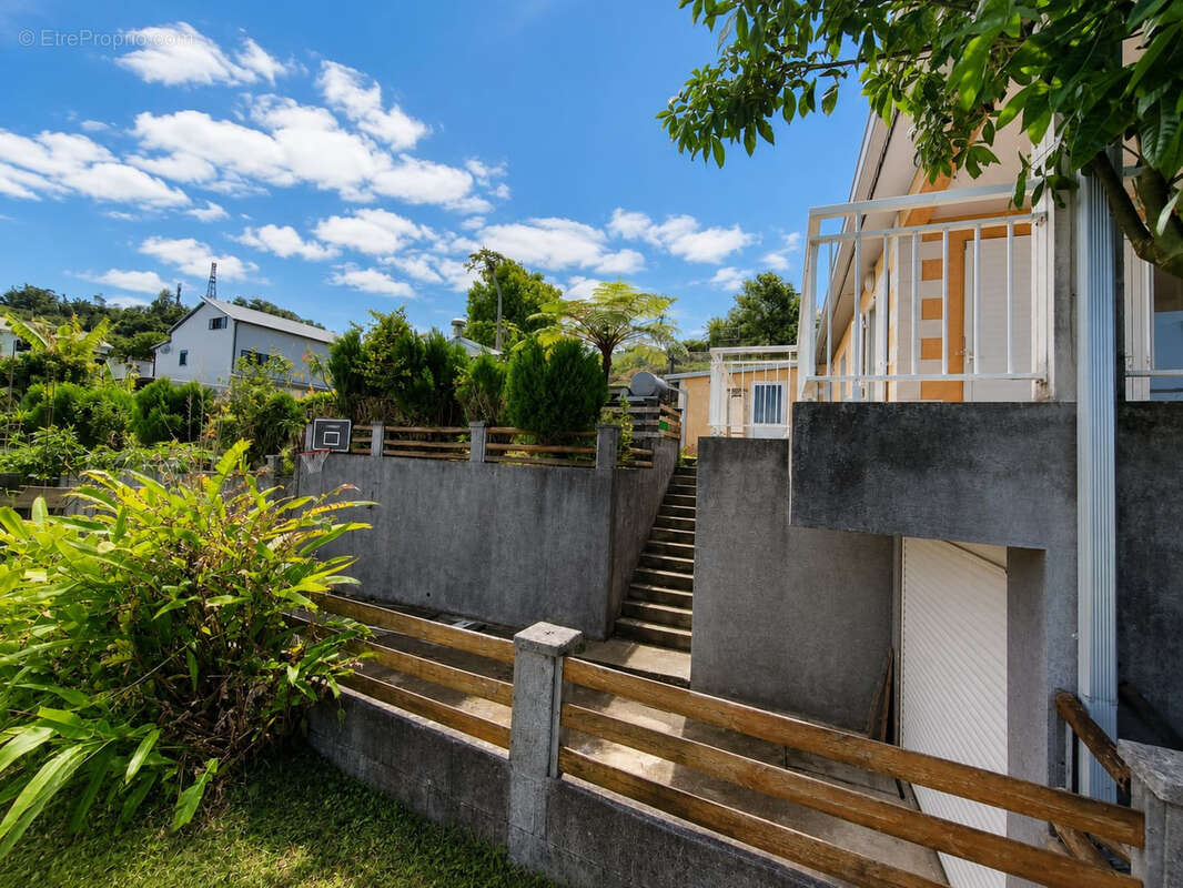 Villa f7 sur 1000 m2 saint-leu - photo 4