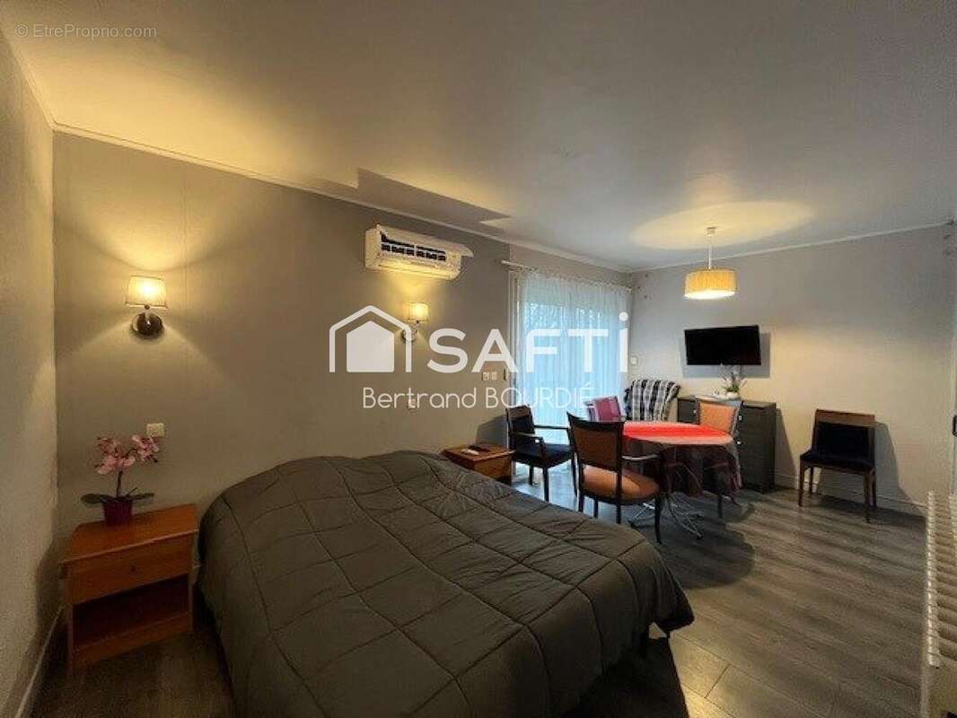 Photo 4 - Commerce à CAZAUBON