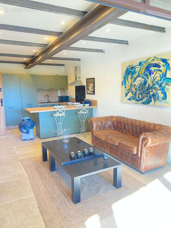 Appartement à CUCURON