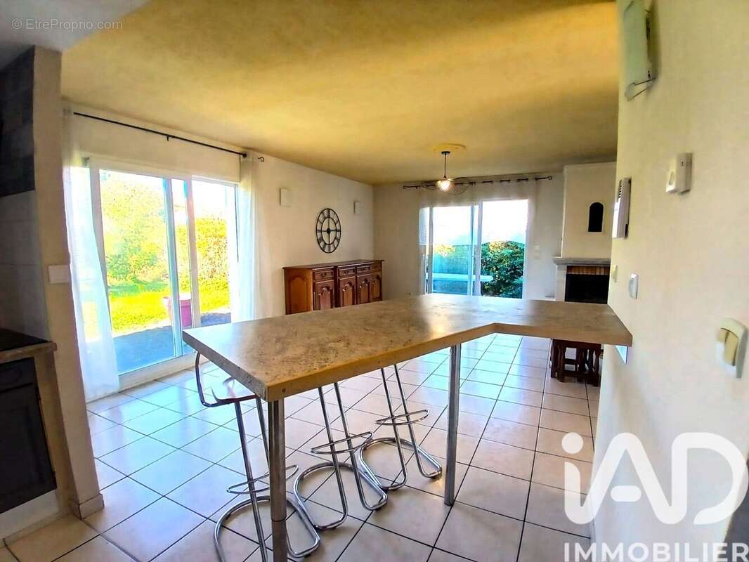 Photo 4 - Maison à VEZAC