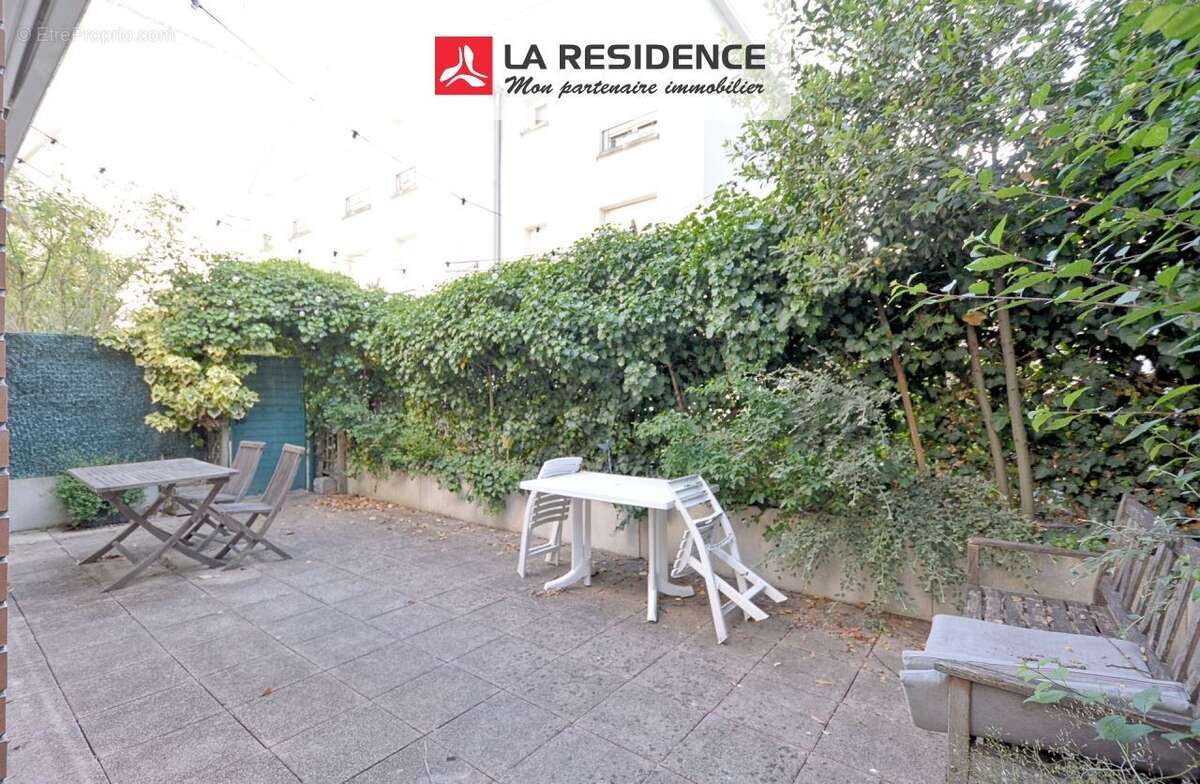 Maison à ISSY-LES-MOULINEAUX