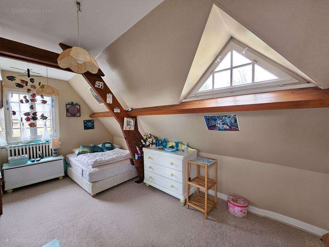 Maison à SAINT-LEGER-EN-YVELINES