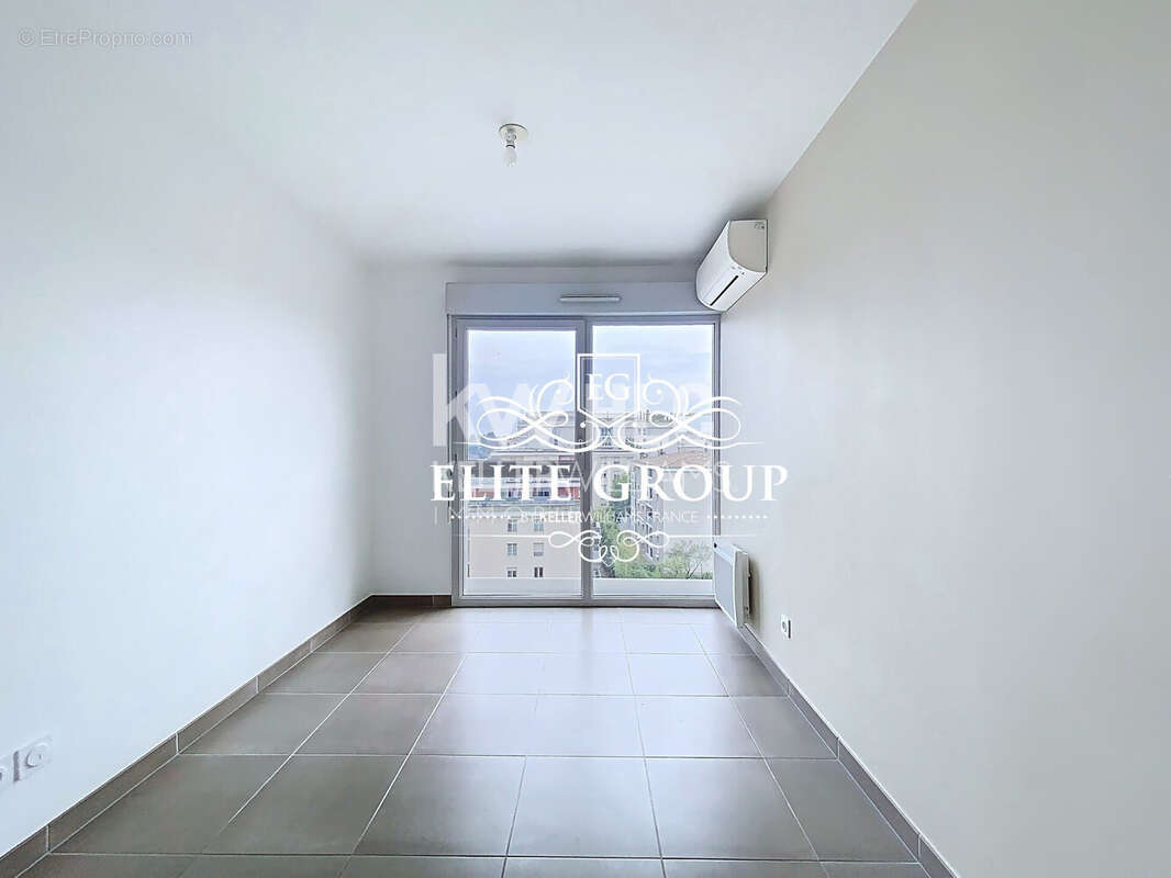 Appartement 63 m² à Antibes  - photo 6