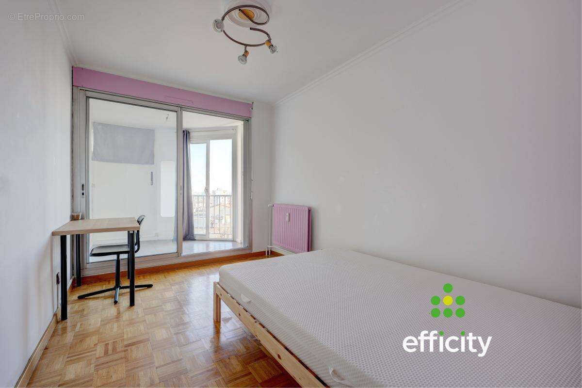 Appartement à OULLINS