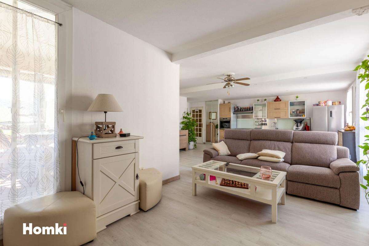 Appartement à MARSEILLE-8E