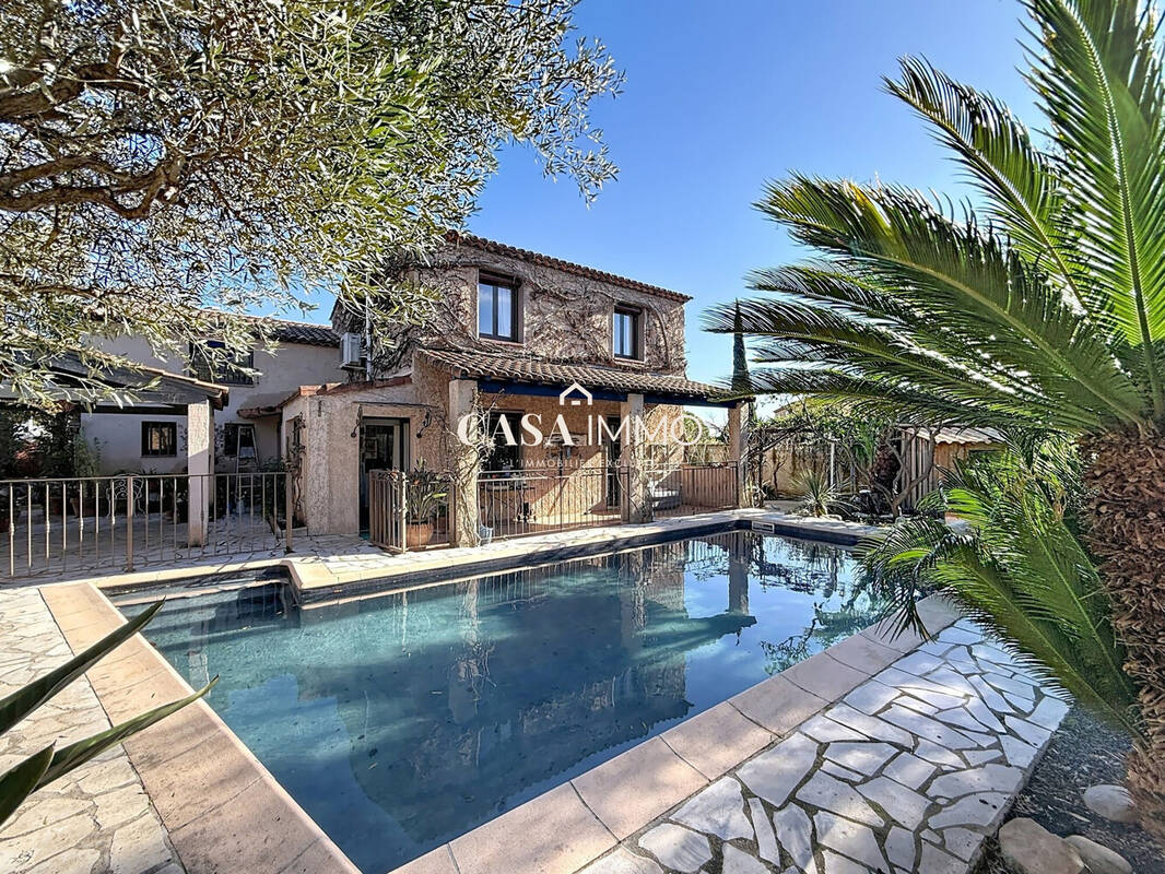Maison à HYERES