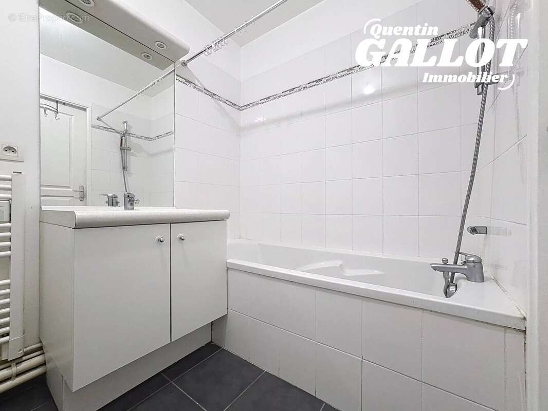 Lille Centre- Appartement T2 avec balcon - photo 5
