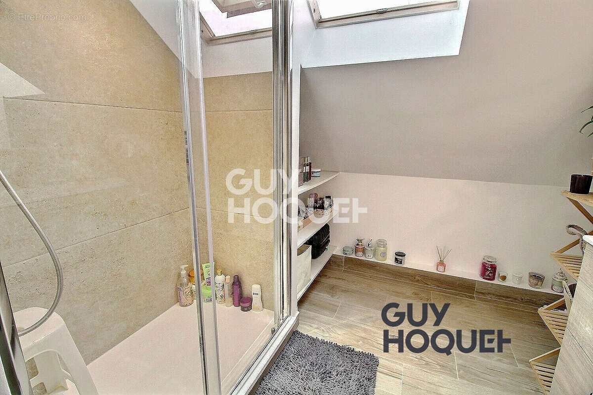 Maison à LIMEIL-BREVANNES