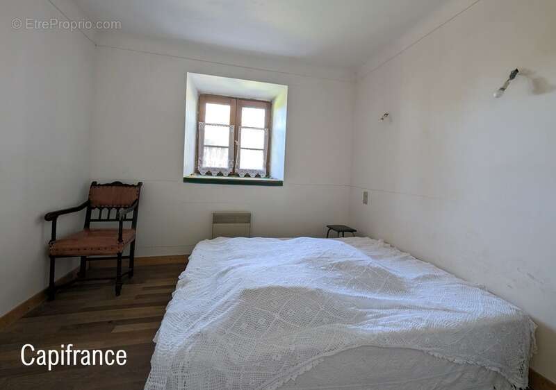 Longère familiale 210 m² + dépendances – Terrain 2 600 m² – Projet de vie ou gîtes - photo 12