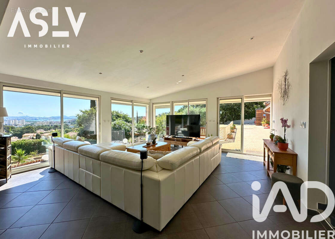 Photo 4 - Maison à SIX-FOURS-LES-PLAGES