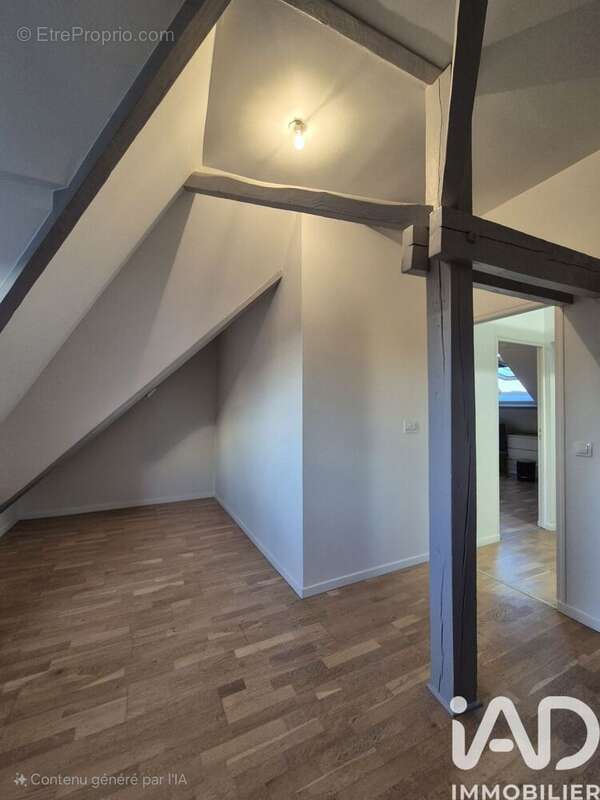 Photo 7 - Appartement à CHARLEVILLE-MEZIERES