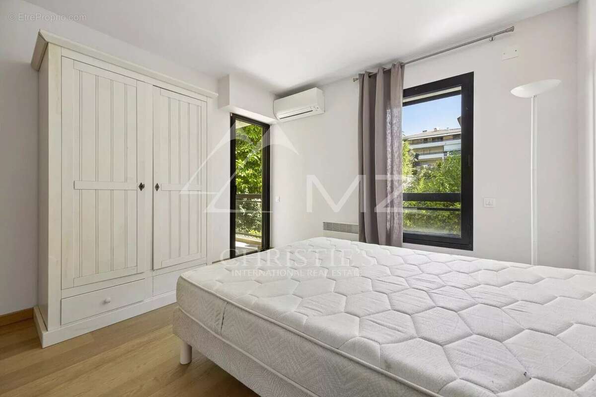 Quartier Montrose, appartement de 3 pièces avec jardin de 148m2 - photo 7