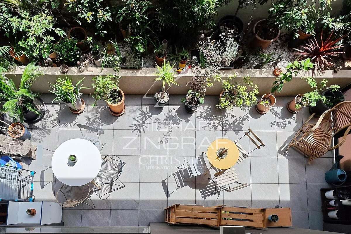 Appartement à MARSEILLE-7E
