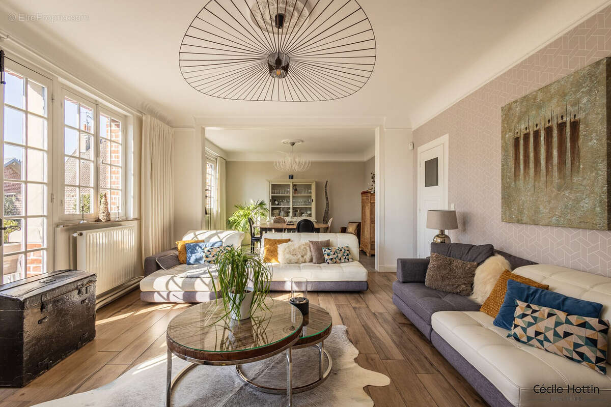 Maison à GONDECOURT